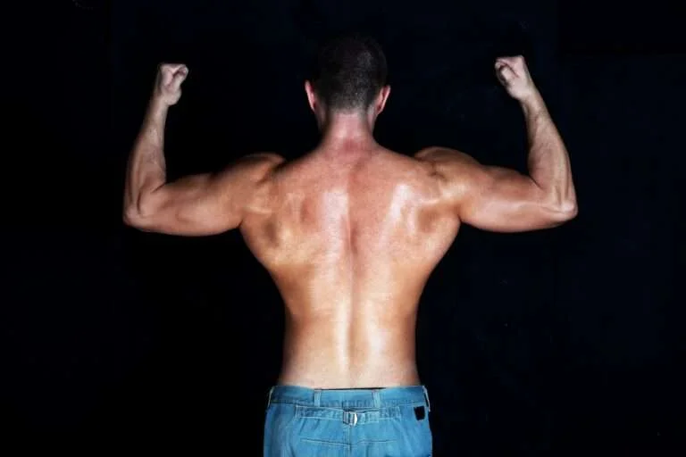 How to fix uneven lats? Best Tips and Exercises